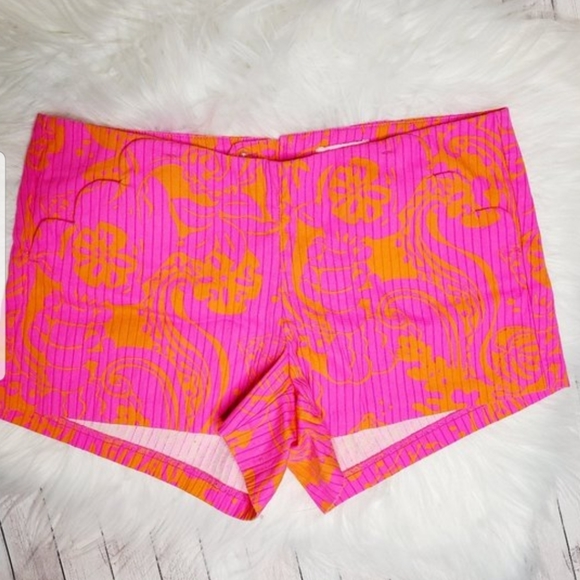 Lilly Pulitzer Liza shorts with with Scalloped poc